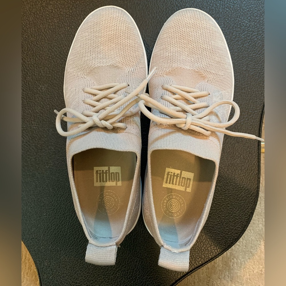 FitFlop size 7.5 light Tan lace up sneakers